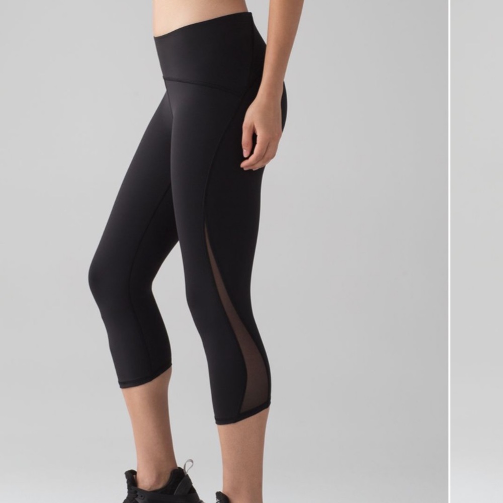 Lululemon Train Times Crop (17")